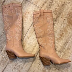 Women's Bellini Tan Embroidered Western Boots BRAND NEW